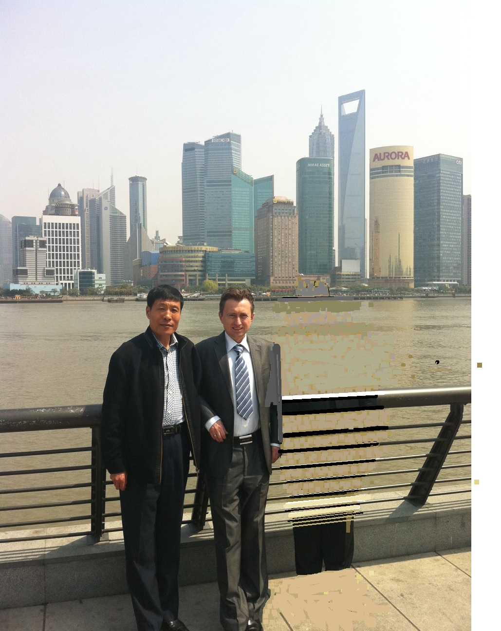 歐洲礦業(yè)公司中國(guó)區(qū)總經(jīng)理邁克先生邀請(qǐng)?jiān)谏虾；ㄆ齑髲B會(huì)談